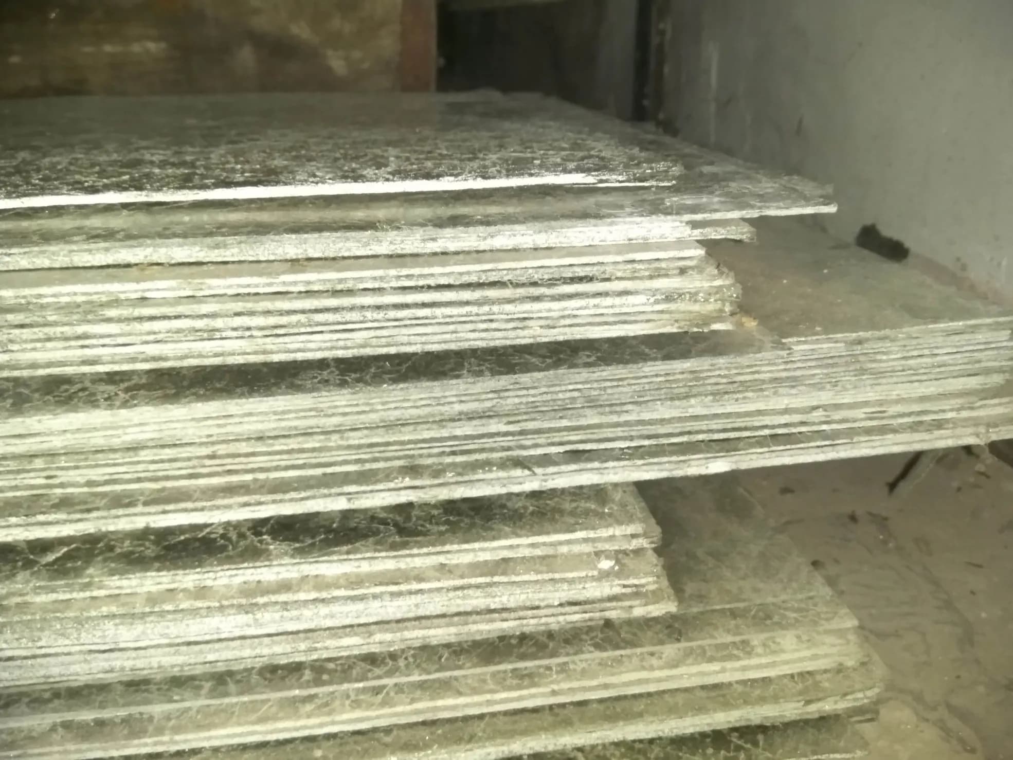 Миканит коллекторный КФА 0,6 мм